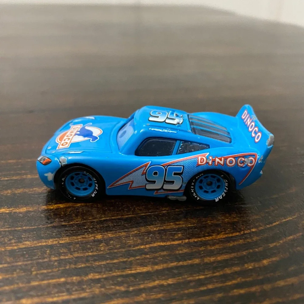 Disney Pixar Cars Dinoco Lightning McQueen Blue Lenticular Eyes